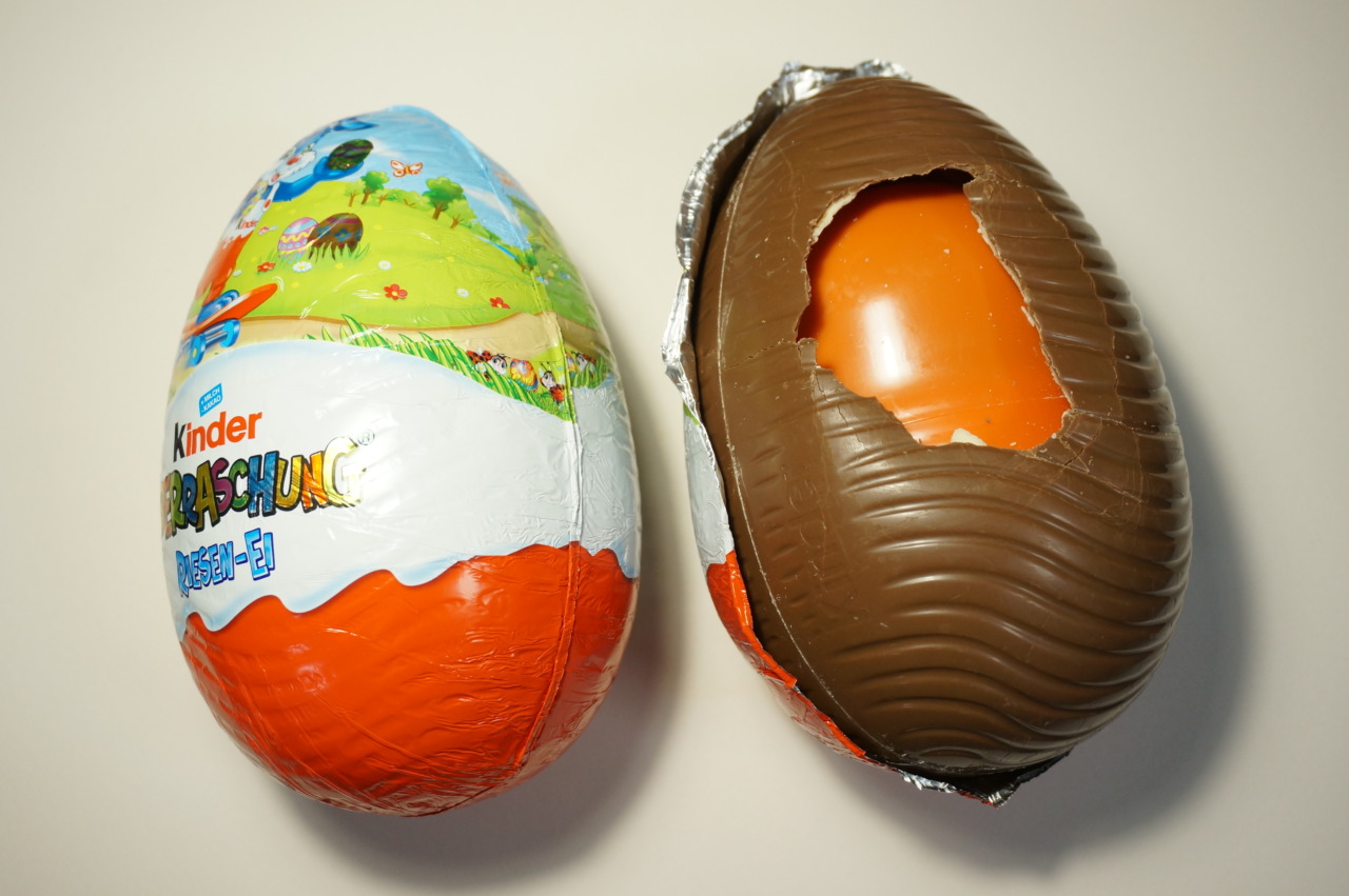 中から玩具が出てくる大人気チョコエッグ！フェレロ「Kinder Surprise」レビュー | interact