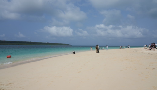 宮古島にある一番人気の海の遊び場！約7km続く白砂が美しい「与那覇前浜ビーチ」を訪れる