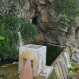 宮古島にある真水の湧水地！断崖絶壁に沿って階段を下った先にある「ムイガー」を訪れる