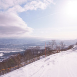 非圧雪パウダースノーコースが人気！妙高市にある大規模スキー場「ロッテアライリゾート」に宿泊する